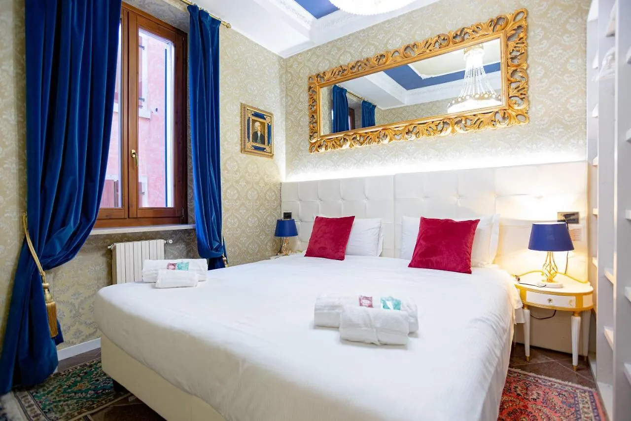 The Mansion Of Countess Rizzardi On Garda Lake Lazise 0*,  Italia