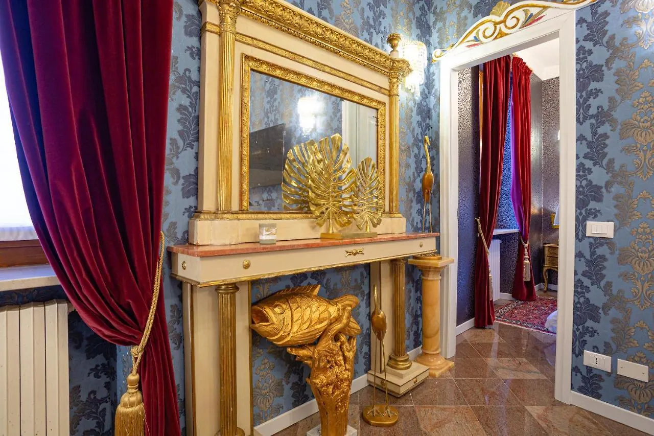 The Mansion Of Countess Rizzardi On Garda Lake Lazise Italien