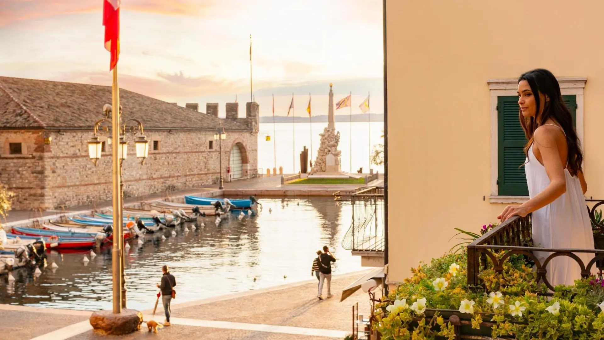 Apartment The Mansion Of Countess Rizzardi On Garda Lake Lazise